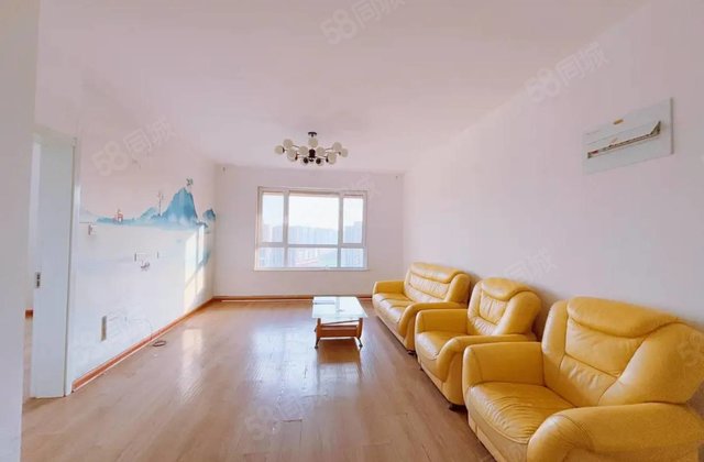 民生凤凰城8号院  楼龄新  带电梯，四叶草户型，视野好