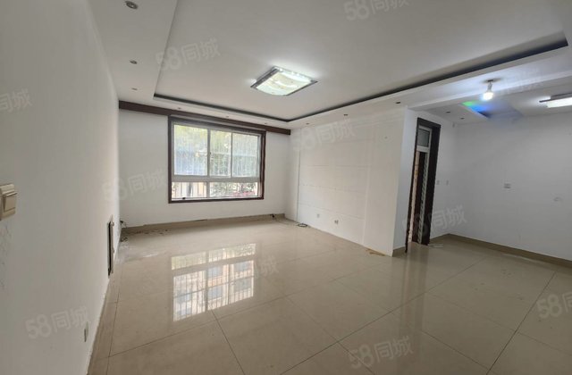 东昌路东昌湖 名人苑 电梯洋房 近医院  大三居 送储藏室