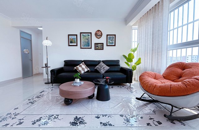 急售  房，电梯好楼层，边户，三室两厅，送精装修免大税