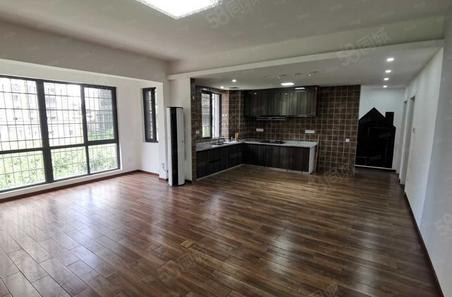 龙地佳苑3室2厅115.11㎡79.9万二手房图片