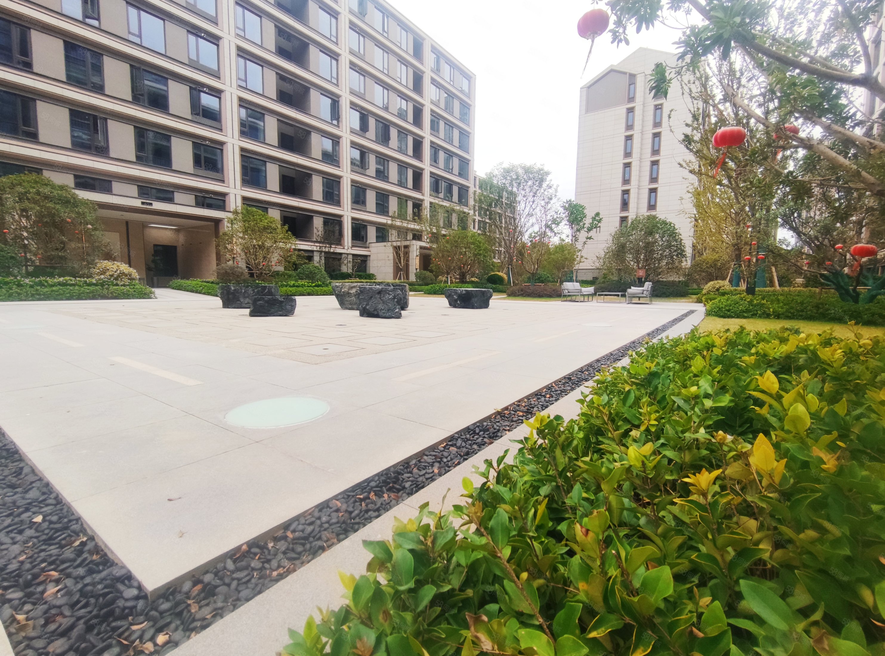 南北通透融创滨湖印电梯房精装修采光好中央花园