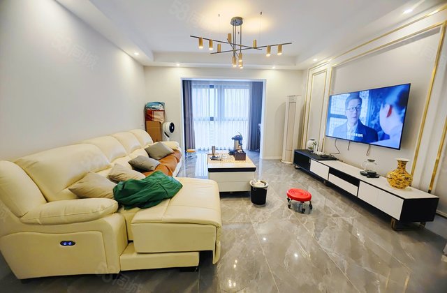 雅砻阳光花园3室2厅125.24㎡125万二手房图片