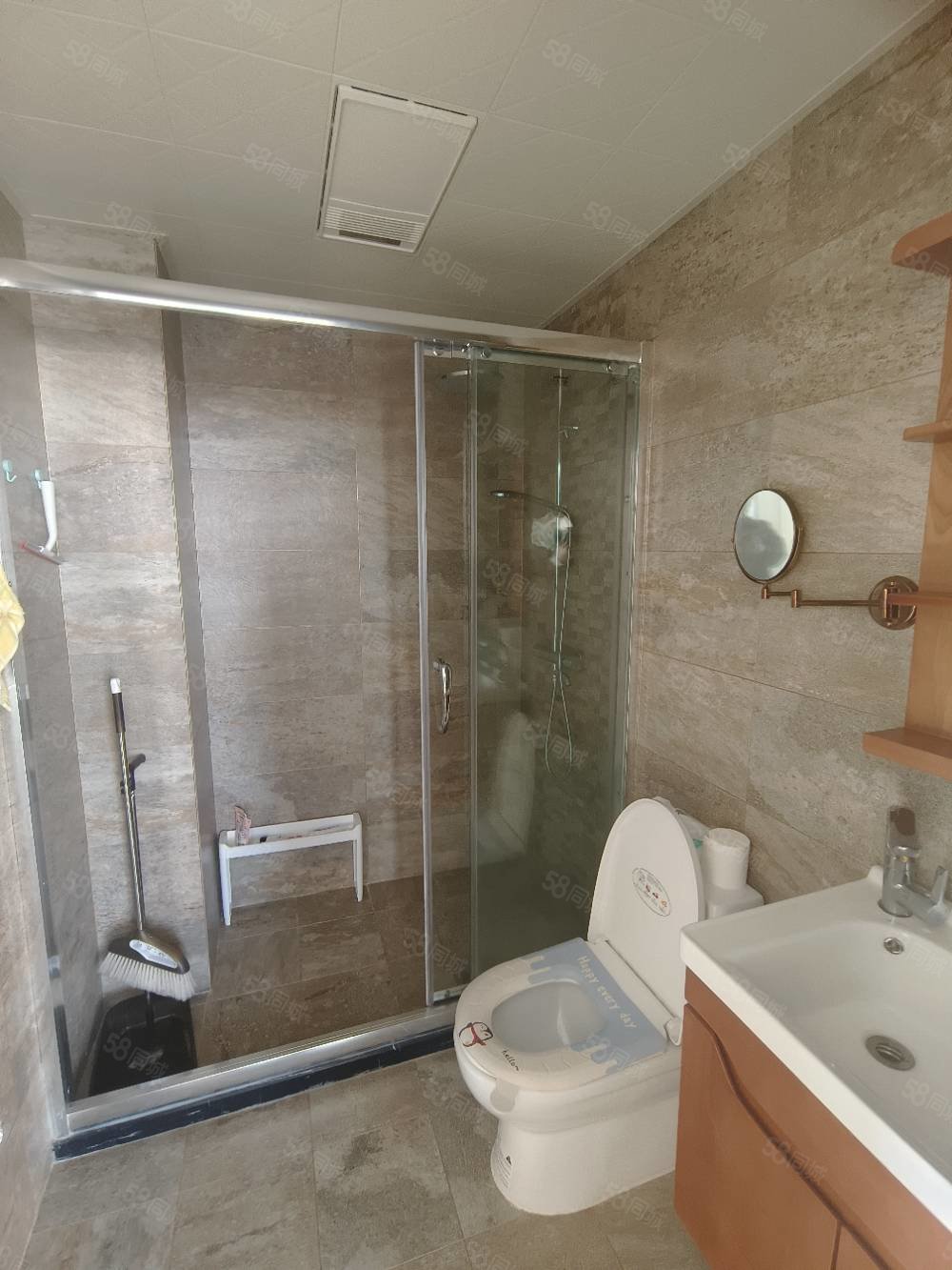 新天地小区3室2厅2卫110㎡南北69.8万