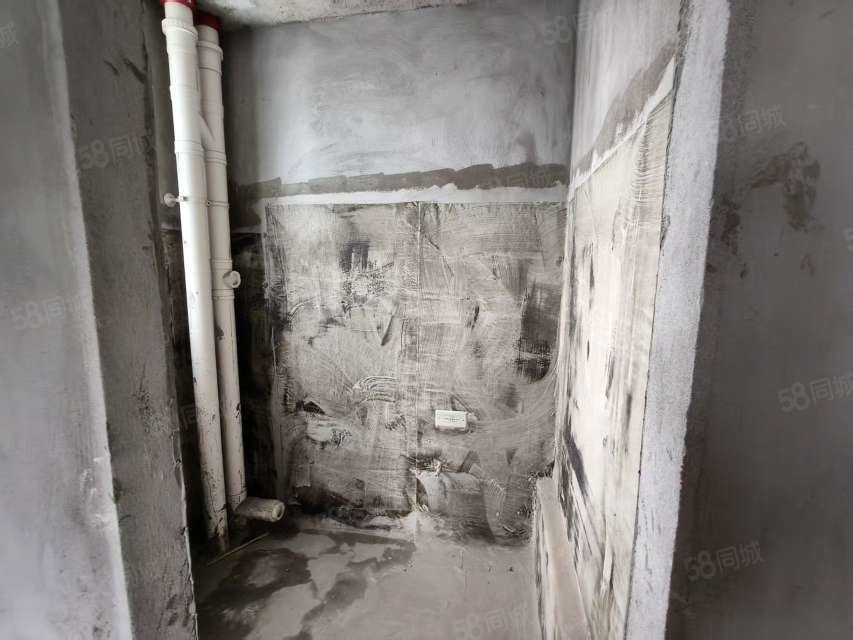 常隆花园3室2厅1卫121.73㎡南59.8万