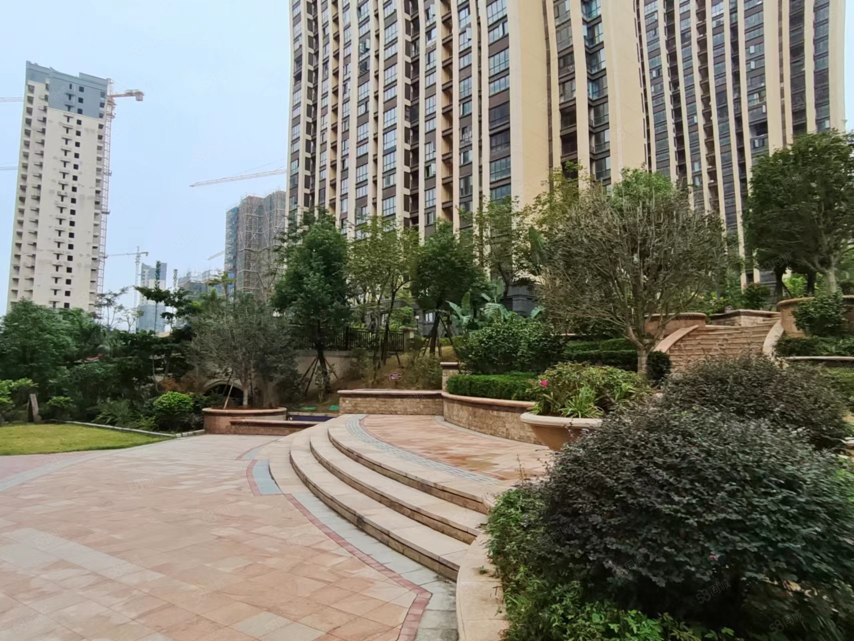 漳州港 二手房 附中旁 水云天 环境优美 交通便利 配套齐全,和信水