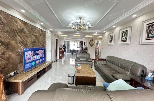 领仕郡3室2厅155㎡119万二手房图片