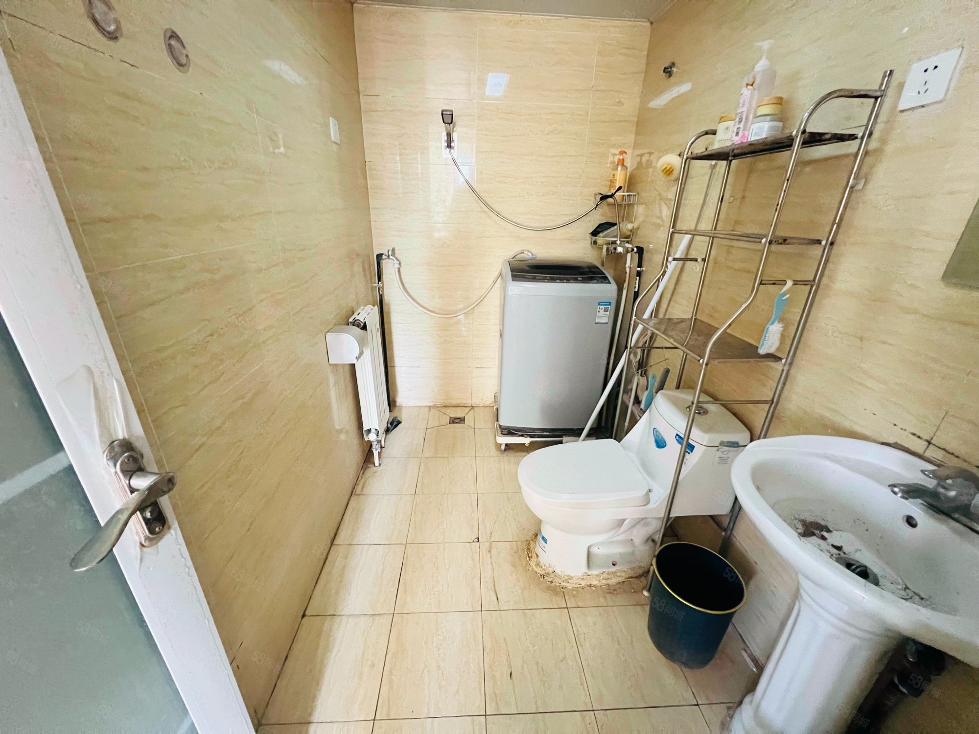 青荷里晨風(fēng)園一期3室1廳1衛(wèi)61.43㎡南北185萬