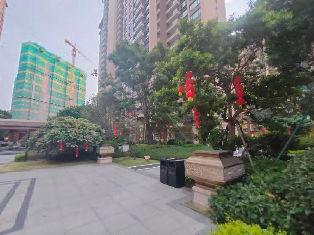 御海天韵雅园!时尚精致装修!4房2厅!关系直接!