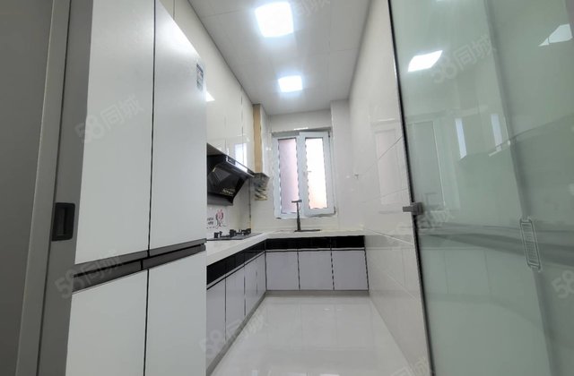 望岳嘉苑 精装未住 民生   外国语 新一中  可隔三视