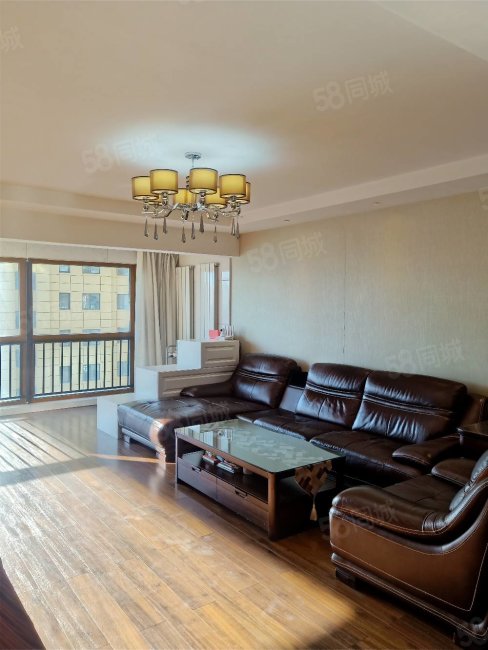 永丰国际城高层10楼117平2室2厅精装修房本满五年75万