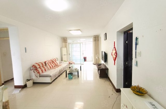 急售！水晶城东区多层三楼，送车库，送储藏室，随时看房。