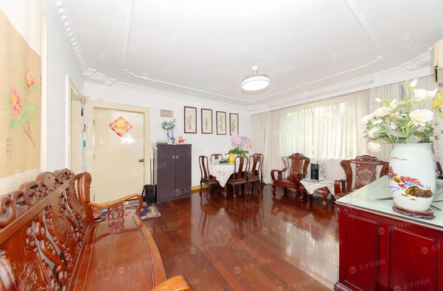 九亭苑3室2厅104.17㎡318万二手房图片