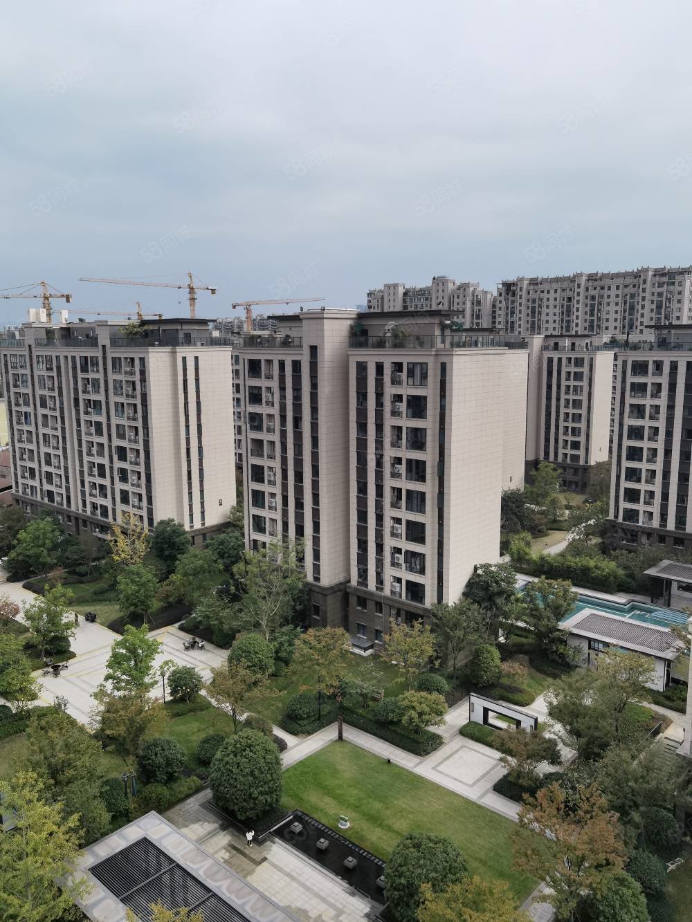 中梁国宾府(永康)3室2厅2卫100㎡南230万