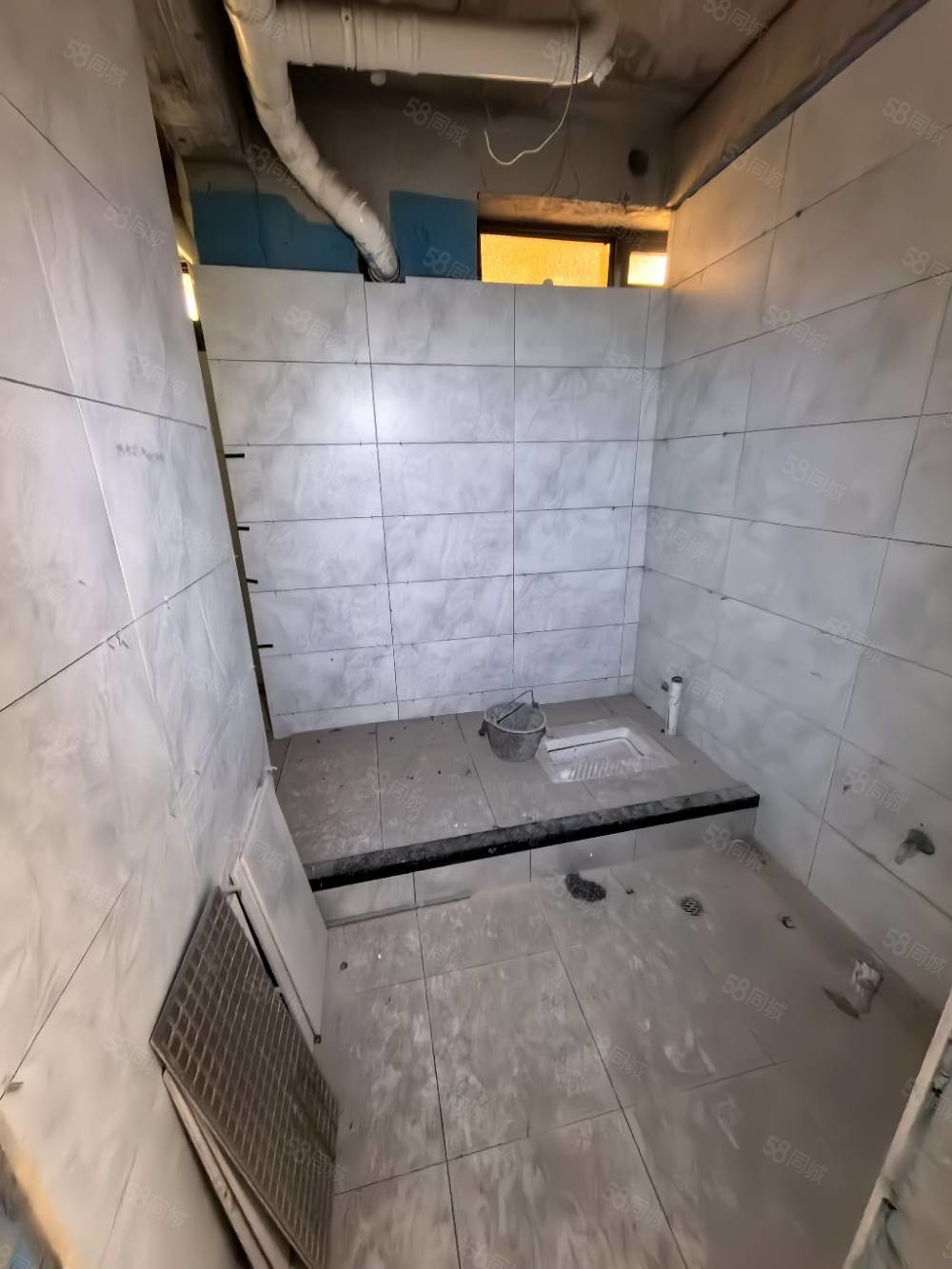 北湖湾8室2厅5卫215㎡南北200万