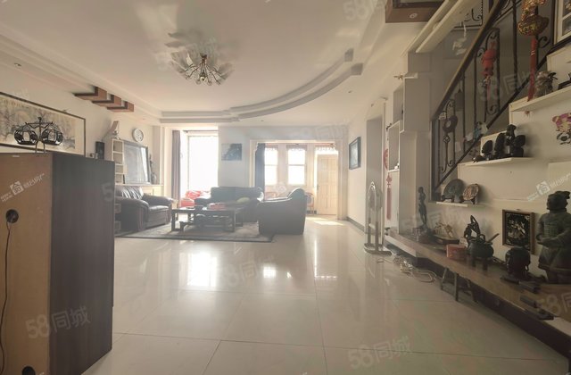 農(nóng)夫家園4室2廳3衛(wèi)194.77㎡南北398萬(wàn)