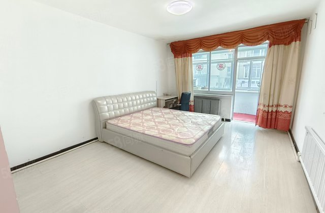  百货大楼2室1厅69.4㎡23万二手房图片