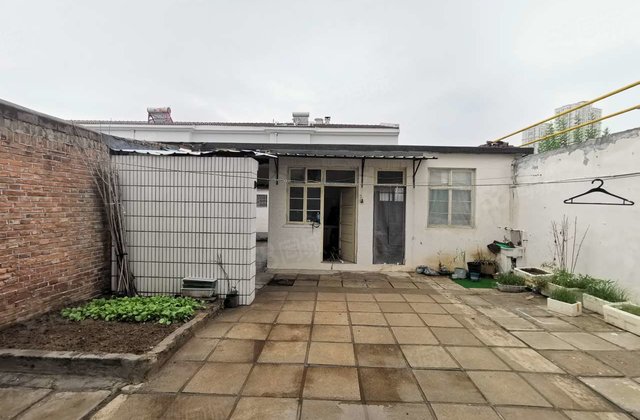 两河之间 地上两次联排别墅 独门带大院院 环境优美