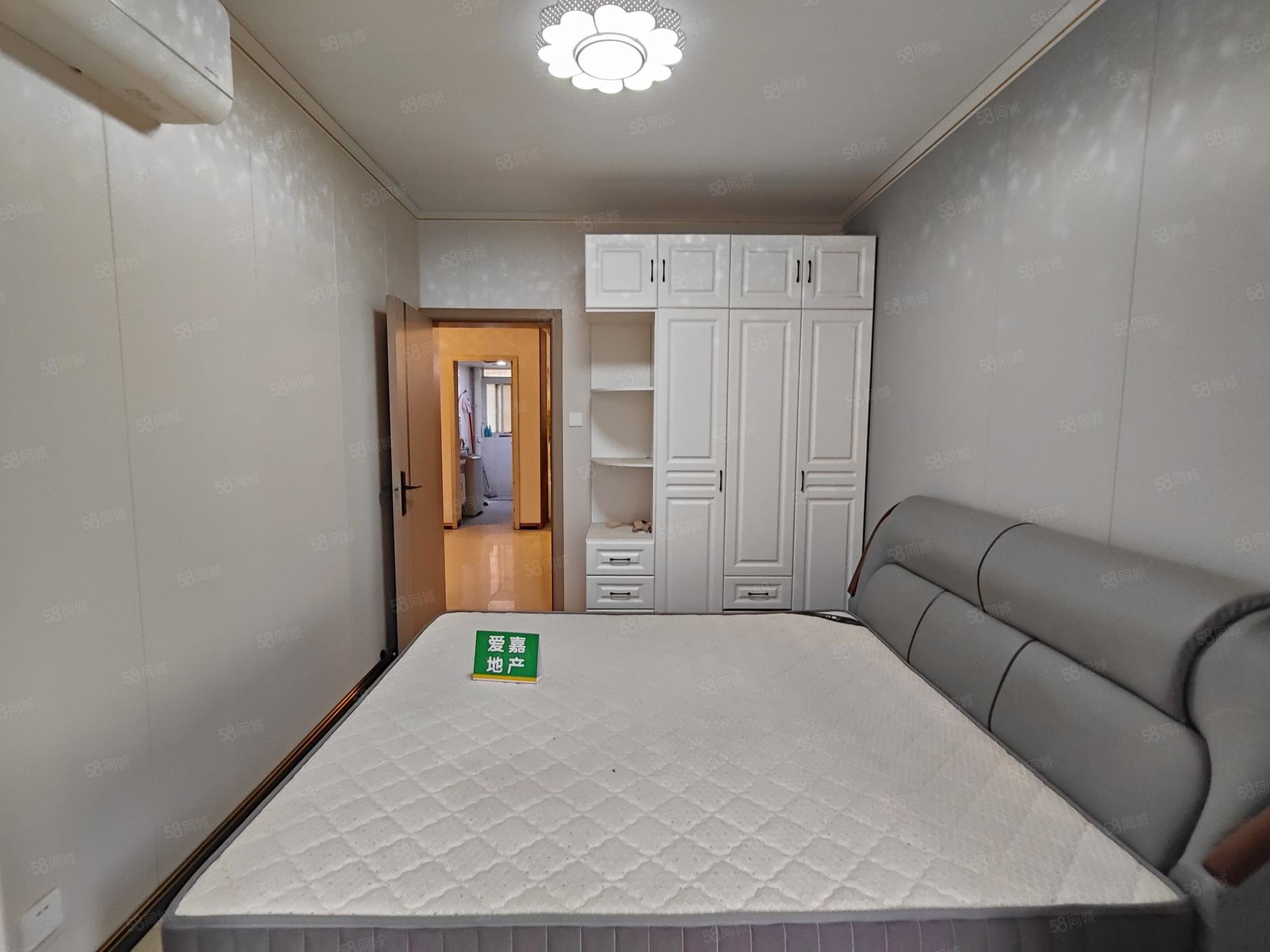 荣港花园2室2厅1卫89㎡南33.8万