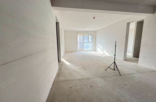 荣盛花语城3室2厅138㎡68万二手房图片