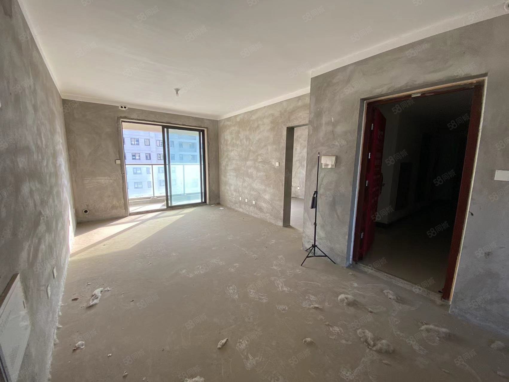 绿城桂语江南3室2厅2卫116.14㎡南北68万