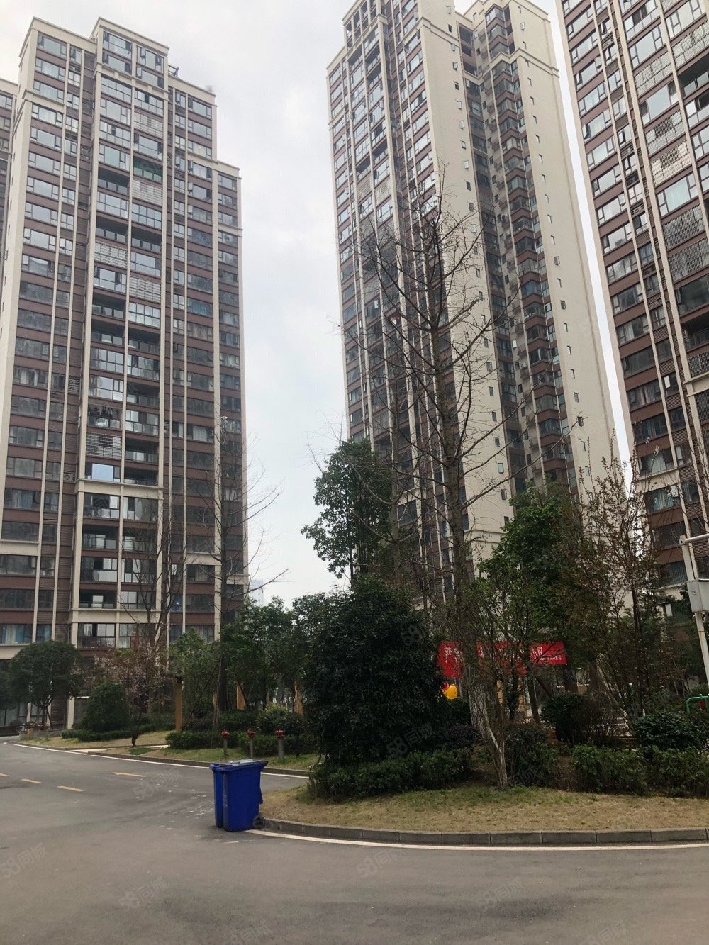 京熙国际3室2厅2卫96㎡南北65.8万