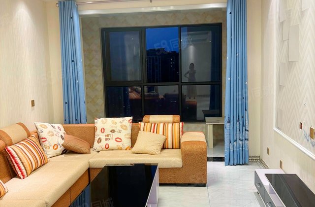 德宝幸福里4室2厅125㎡55万二手房图片