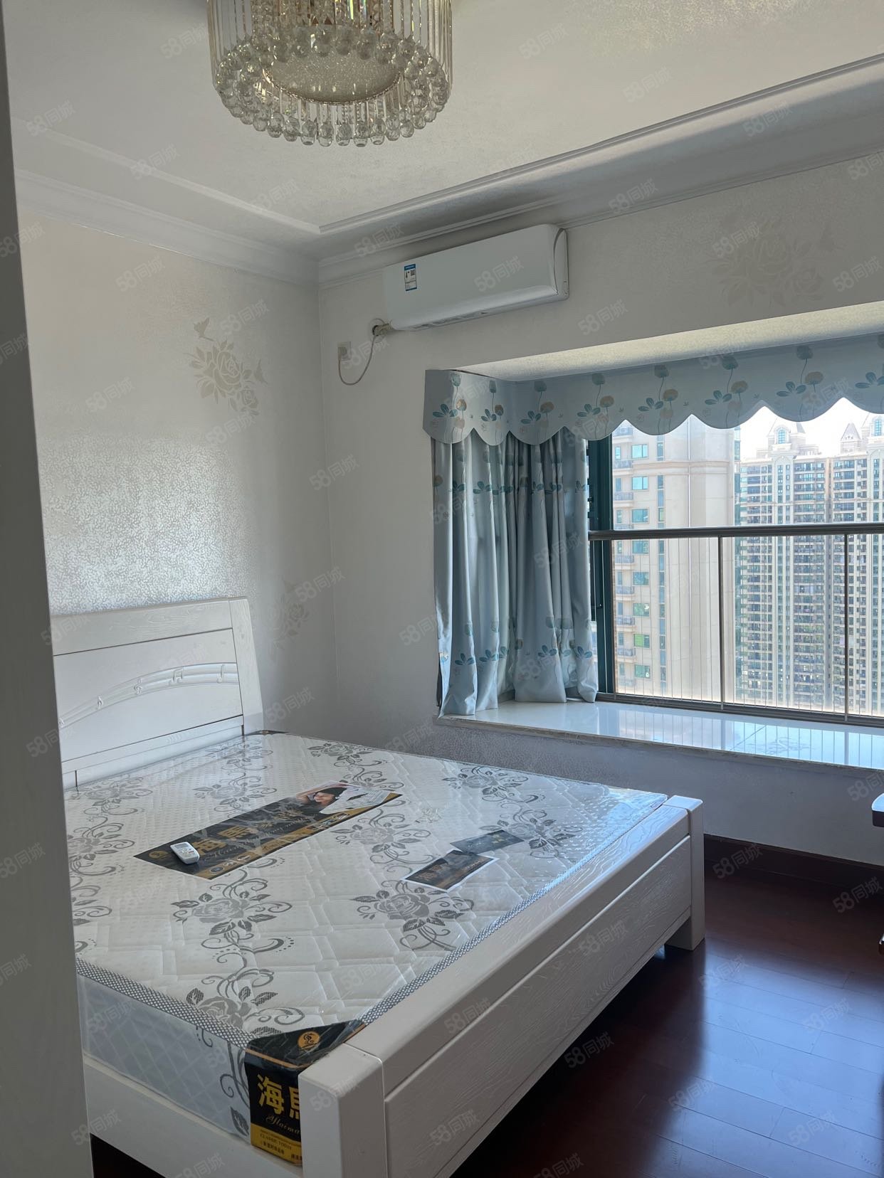 恒大城二期3室2厅2卫135㎡南北75万