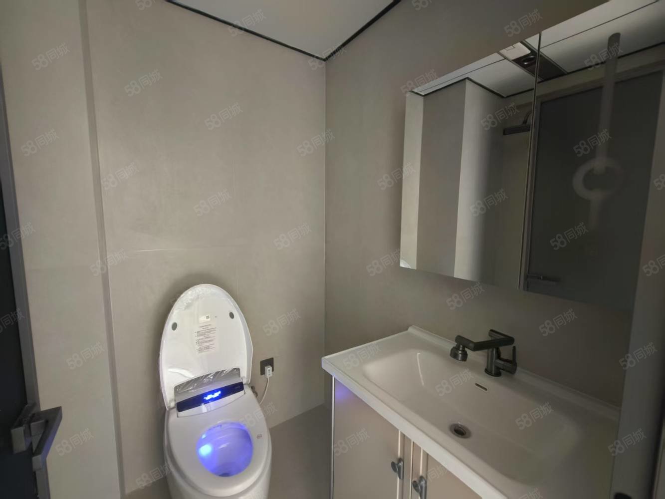 大业金河湾3室2厅2卫126㎡南北62万