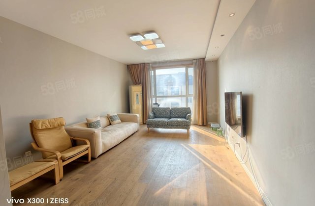 名人苑一期电梯洋房急售～次顶层采光超赞～送地下车位送储～看房
