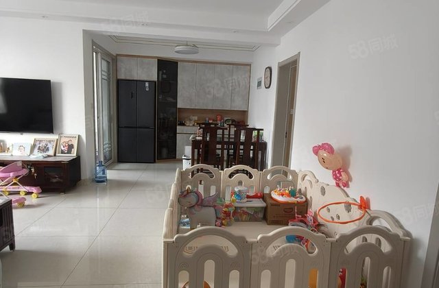 急售，光岳花园精装好楼层，带车位地下室，随时看房。