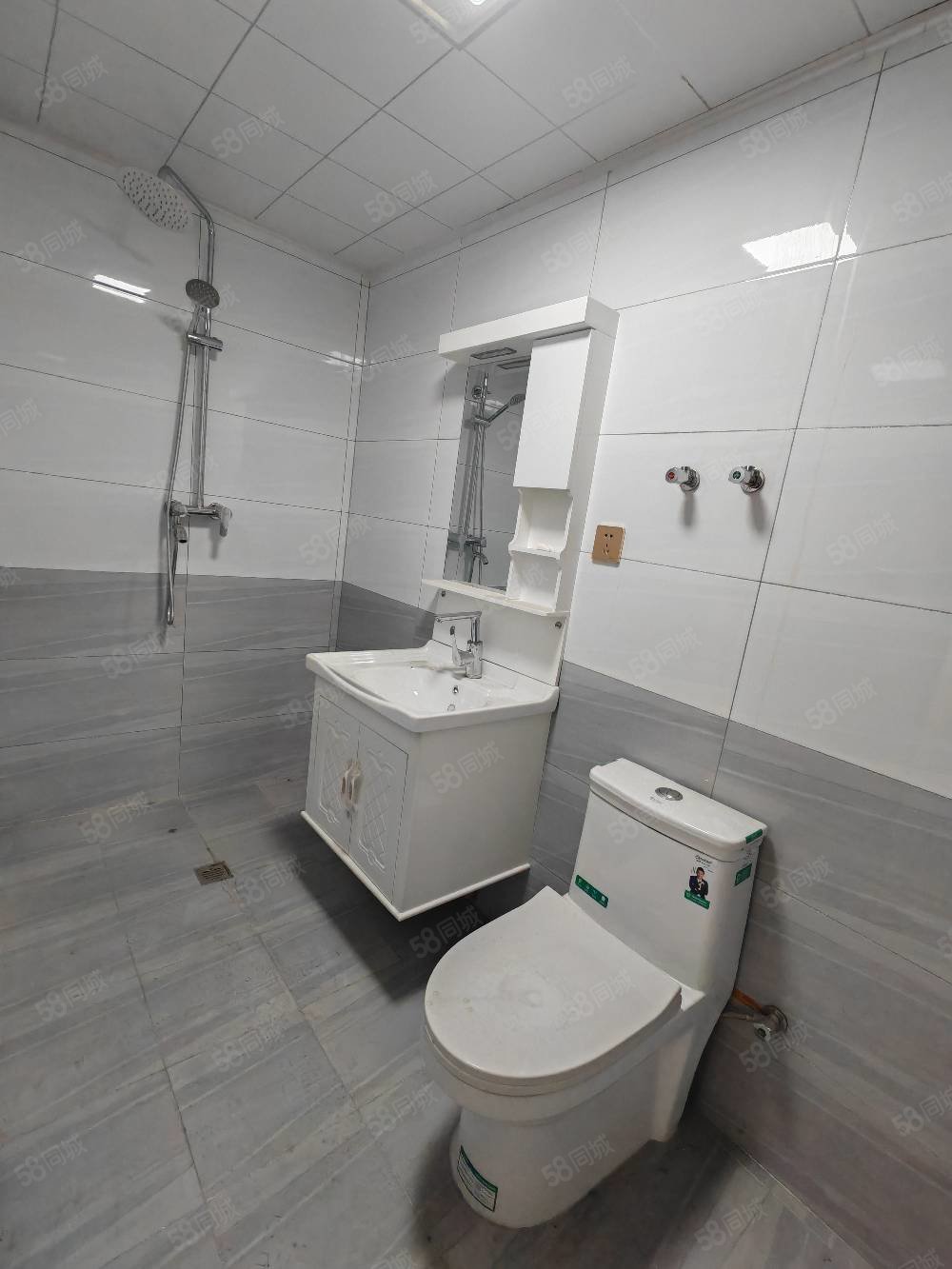 工商局小区3室1厅1卫78.23㎡东西12.5万