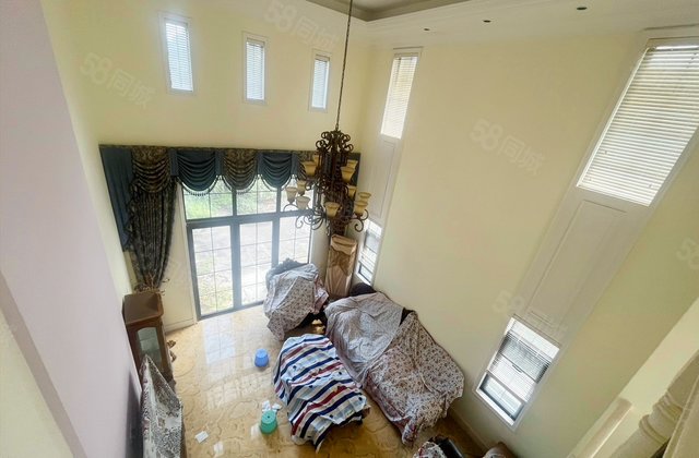 保利贝多芬庄园3室2厅179.2㎡688万二手房图片