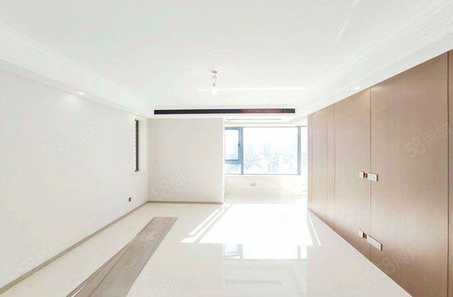 鑫苑国际城市花园3室2厅146㎡210万二手房图片