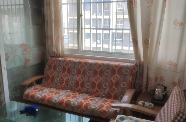 望湖一区(1—67号楼) 朝南 送家具送地下室房东直卖