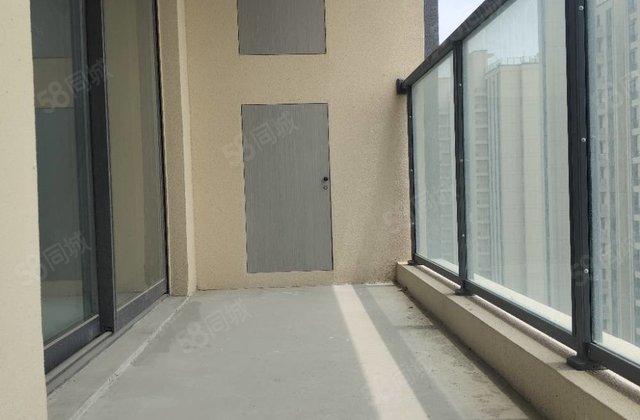 香湖景苑2室2厅90.6㎡38万二手房图片