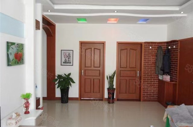 龙海家园3室2厅132.14㎡70万二手房图片