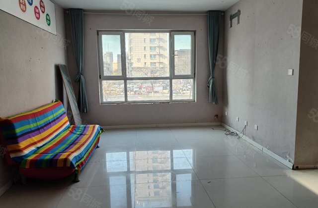 亿沣生活广场 水晶丽城 电梯房 边户 送储藏室