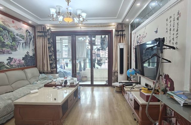 精装修 大平方 三室 新城邦 送车位储藏室免大税 电梯好楼层