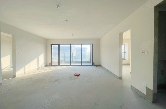 绿地国博城新里御晖C124室2厅149.77㎡90万二手房图片