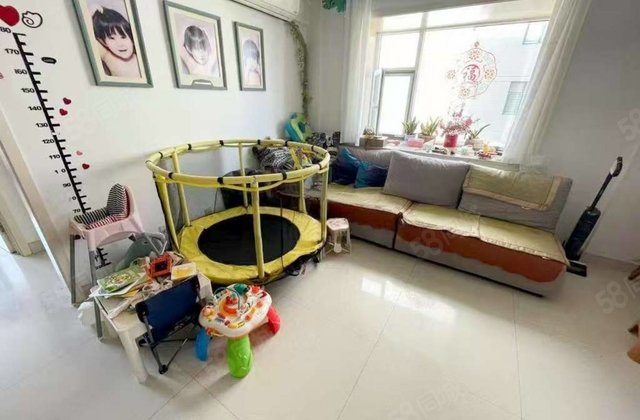 公园北宝徕花园电梯中层三室两厅精装带车库带储藏室免