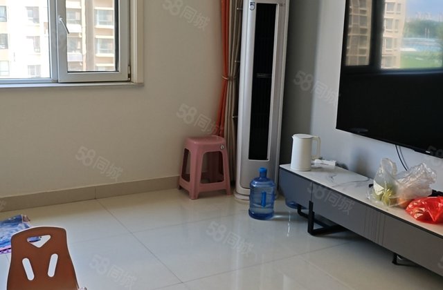东关街闸北小区(西区)    ，通透，  生活方便，房东直卖