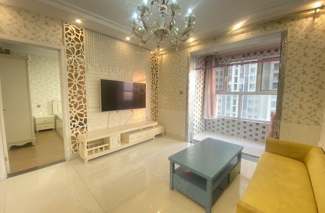 阿尔卡迪亚六期 温馨两居室精装修 领包入住刚需户型 首付几个