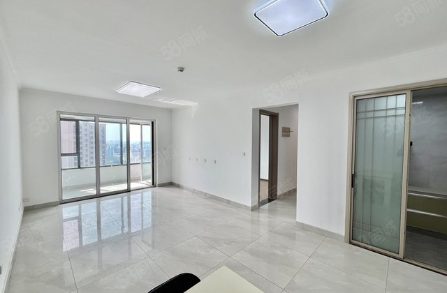 星光和园旁现代御园带车位免大税！观景层全天采光！三室双阳台！