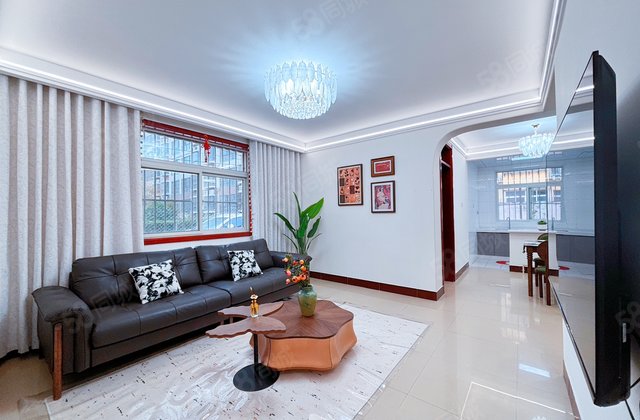 新水河皮革公司家属院 精装3居1楼带院73万急售可谈