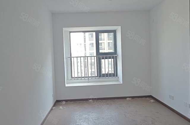 急售聊大附近！二中文苑！儒辰辰悦新房未住三室两厅两卫！