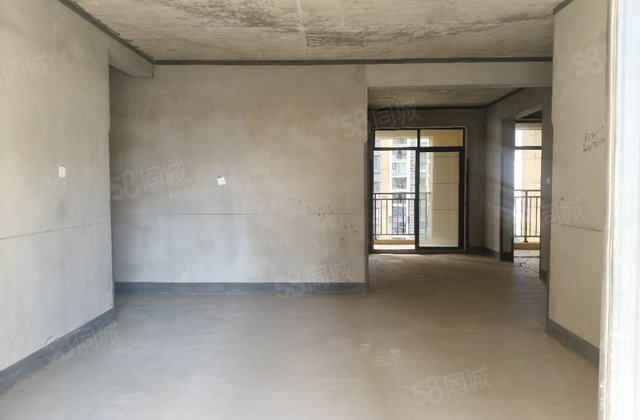 里约湖岸3室2厅137.66㎡53.5万二手房图片