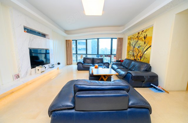 滨北国际3室2厅199.63㎡780万二手房图片