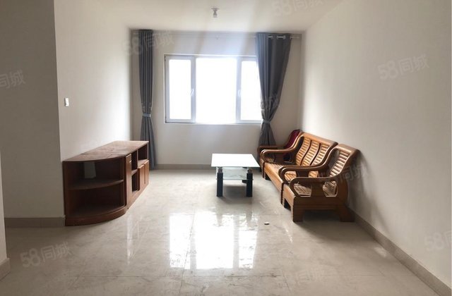 区政府   实验 电梯好楼层 三室两厅 南北通透 可按揭