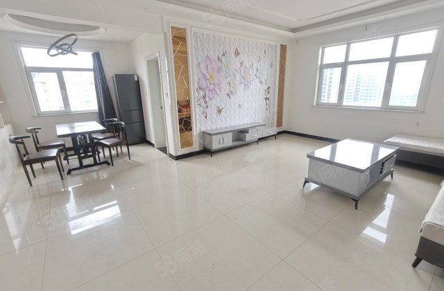 聊大  实验      5室孟达国际区政府带露台免 大税可聊