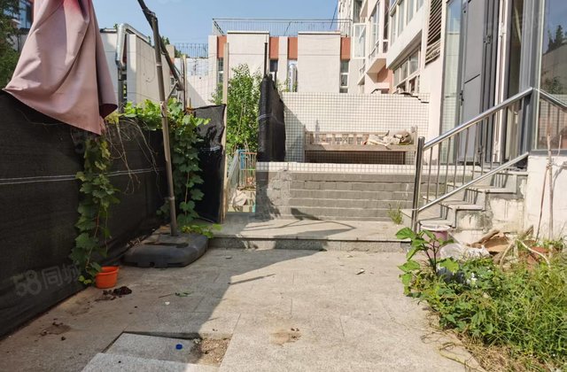 中通时代豪园三期 一楼带院外开门 有钥匙随时看房